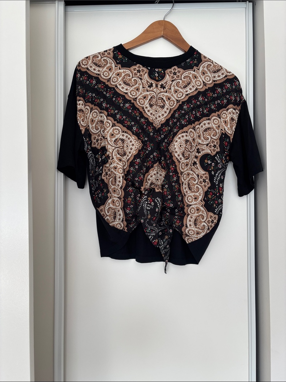 Size 3-Sandro Black Paisley Tie-Front Crop Top